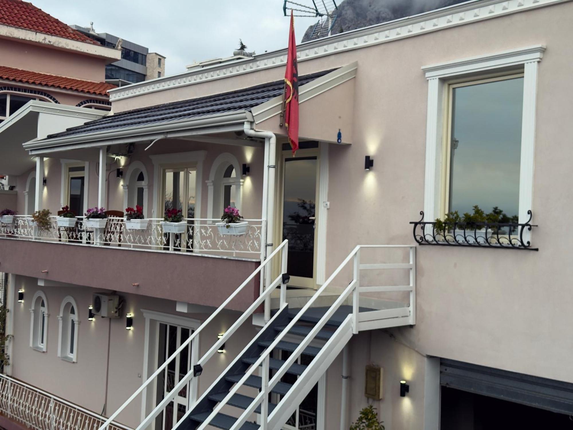 Alesio Guest House Krujë Exterior foto